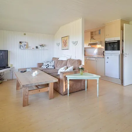 Feriehus Amazing In W/ 2 Bedrooms