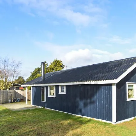 Amazing In W/ 2 Bedrooms * Rødby